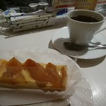 キーコーヒー - 料理写真:リンゴのタルト、オータムブレンド