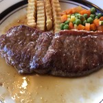 レストラン ぽえむ - 200ｇ（一口食べてます）