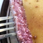 レストラン ぽえむ - 200ｇの肉の断面