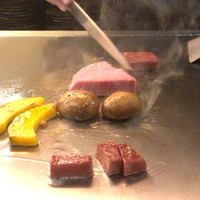 神戸牛ステーキ Ishida. 本店 - 