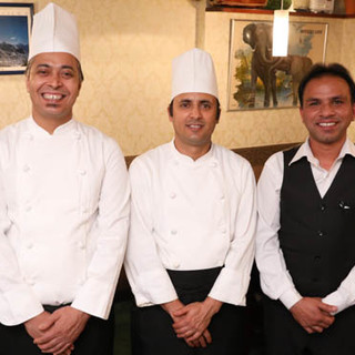 インドで10年間カレーの勉強をしたスタッフがつくっています