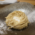 モンブランスタイル - 中のクリーム