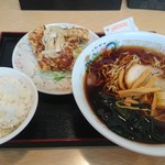 大新食堂 - 鶏から揚げセットの中華そば(ネギ抜き)730円