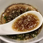 創作麺工房 鳴龍 - 地鶏と牡蠣の出汁に酸味とピリ辛なつけ汁