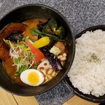 Spice&mill - 野菜たっぷりカレー(1280円)です。