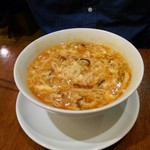 Jin Dhin Rou - 酸辣湯麺