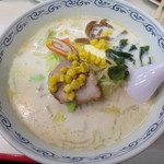 丸八 - 牛乳ラーメン640円