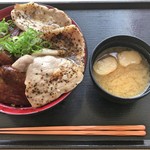 石焼きトンテキ ぶたを - 二色ぶた丼（大盛）