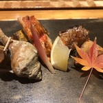 丸新 - 色鮮やかな八寸。甘鯛、つぶ貝、松茸・・・。(^^)