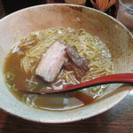 らーめん・手のし餃子 池之端 松島 - ラーメン（650円）