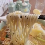 中華食堂 鶴園 - 麺 リフト