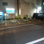 カレーノトリコ - 目の前に駐車場♪