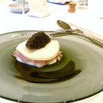 やまぐち - コカブ千枚漬け
      白甘鯛、木の芽
      キャビア
      巻き込んで