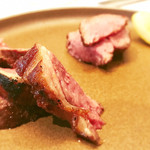 やまぐち - みるらむ(こしつじ)
      背肉、ロープより、かたより
      塩、黒胡椒、レモン