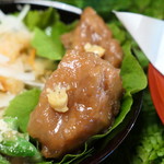 山ごぼう - お麩を豚角煮に見立てて