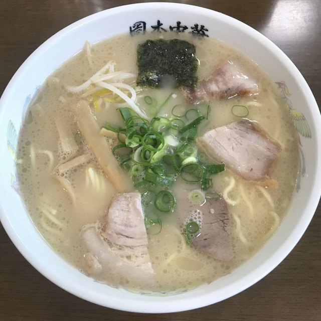 岡本中華 小松島本店>