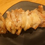 炭火串焼 初代バッジョ - かわ(塩)