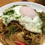 お食事処アン - 目玉焼きそば…450円
