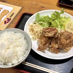 お食事処アン - からあげ定食…600円