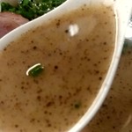 ぶぃスリー - 【2018.12.1(土)】らぁ～めん(並盛・150g)650円のスープ