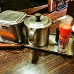 ゆかり - 客席鉄板の横