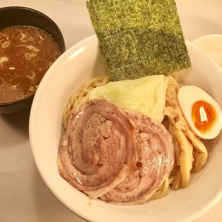 牛こくラーメン まる勝_0