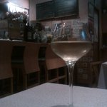 ビストロ・ヴニーユ・ド・プロヴァンス - 白ワイン、６００円也