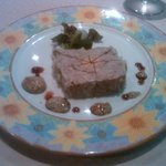 ビストロ・ヴニーユ・ド・プロヴァンス - お肉のテリーヌ、分厚くていい感じ