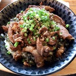 炭火焼肉 ミート ミート - 山形牛切り落とし丼