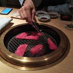 焼肉芝浦 - お肉を焼きます♪