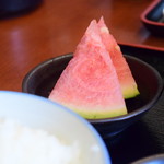 元祖中華　和合餃子 - 【和合焼き餃子定食@税込700円】デザート：スイカ