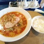 カル麺 裾野店 - ランチはライスかパンのサービス