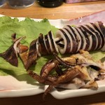 海猫 - 焼きイカ。柔らかくて美味しいです。