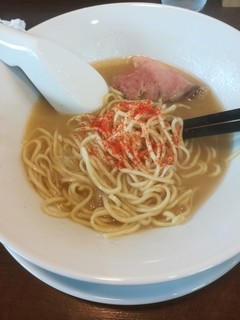 ラーメンそらのした - 中太麺　一味追加