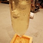 こぼれスパークリング白