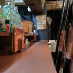 いかやき やまげん - 木目シート試し貼り中