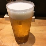 立ち呑み 三ぶん - 「昔ながらのアサヒ生ビール」600円也。