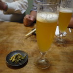 かぶと - 生ビール（白穂乃香）と突き出し（香の物）
