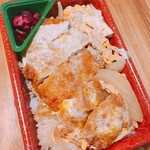 竹の家 - 玉子とじかつ重  930円