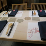 銀座 やまの辺 江戸中華 - 30年12月　テーブルセッティング