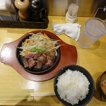 鉄板TOKYO - 本日のステーキ定食1,000円