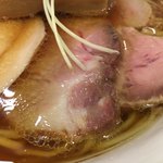 らぁ麺やまぐち - 低温加熱調理の（豚肩ロース肉）チャーシュー