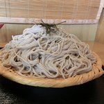 高山亭 ＪＲ長野駅店 - 高山盛そば（特盛り） 980円 そばアップ
