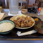 たぬき - トリの唐揚げ定食（850円）