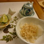 松茸焼の薬味など