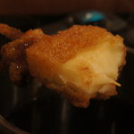 立ち飲み処 くしあげボンズ - 厚みあるチーズ