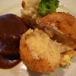 ハンバーグとカニクリームコロッケ（ランチ）
