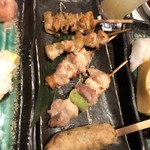 まぐろ海鮮居酒屋 さかなや道場 - おまかせ串盛り五種盛り