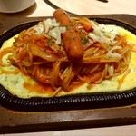 焼肉プリンス&喫茶 - 鉄板ナポリタン850円