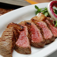 メイン料理5800円～ (税込・サービス料10％別)